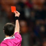 Che cosa significa il cartellino rosso?